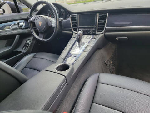 2011 Porsche Panamera 4