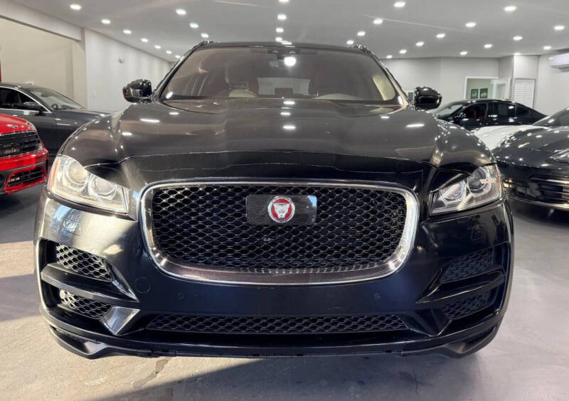 2019 Jaguar F-PACE 30t Prestige