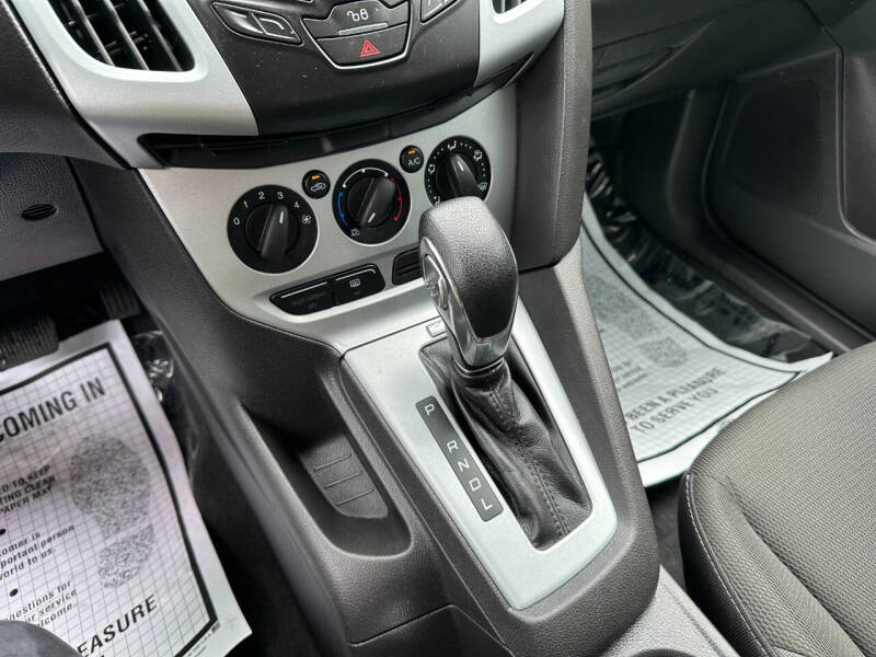 2012 Ford Focus SE