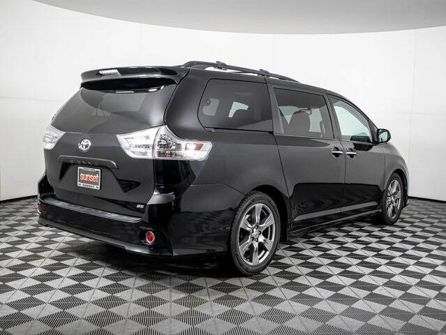 2017 Toyota Sienna