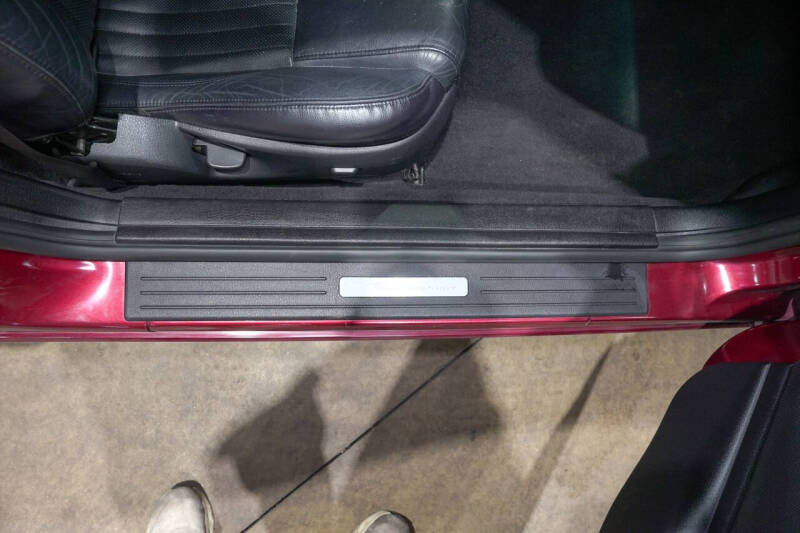 2004 Ford Thunderbird Deluxe