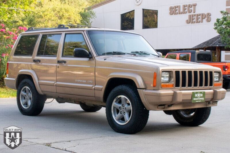 1999 Jeep Cherokee for sale at SELECT JEEPS INC in League City TX