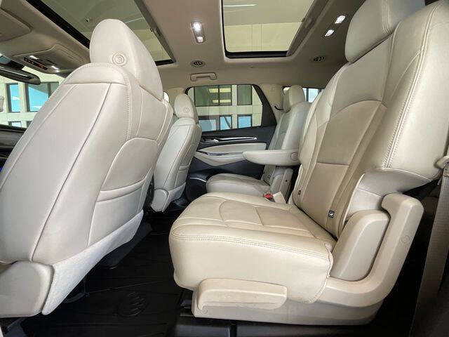 2020 Buick Enclave Essence