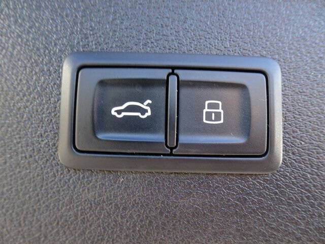 2015 Audi Q3 2.0T quattro Prestige