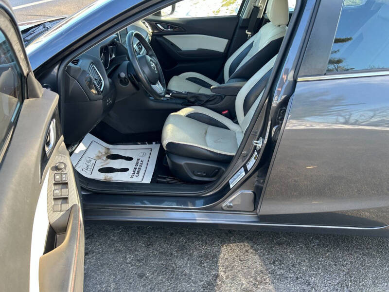 2015 Mazda MAZDA3 s Grand Touring