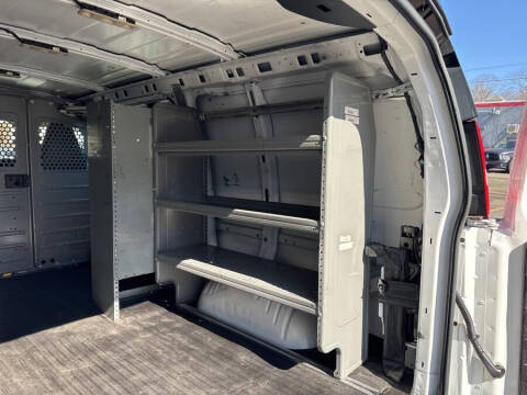 2019 Chevrolet Express 2500