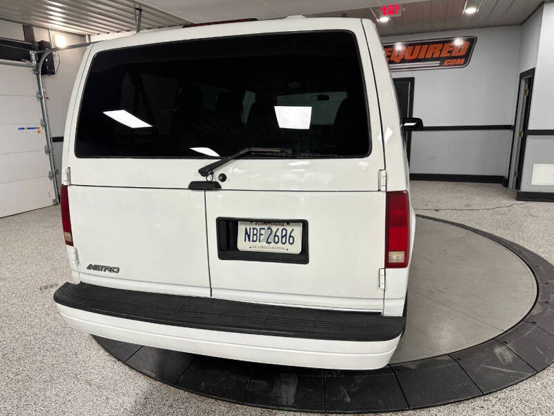 2002 Chevrolet Astro LS