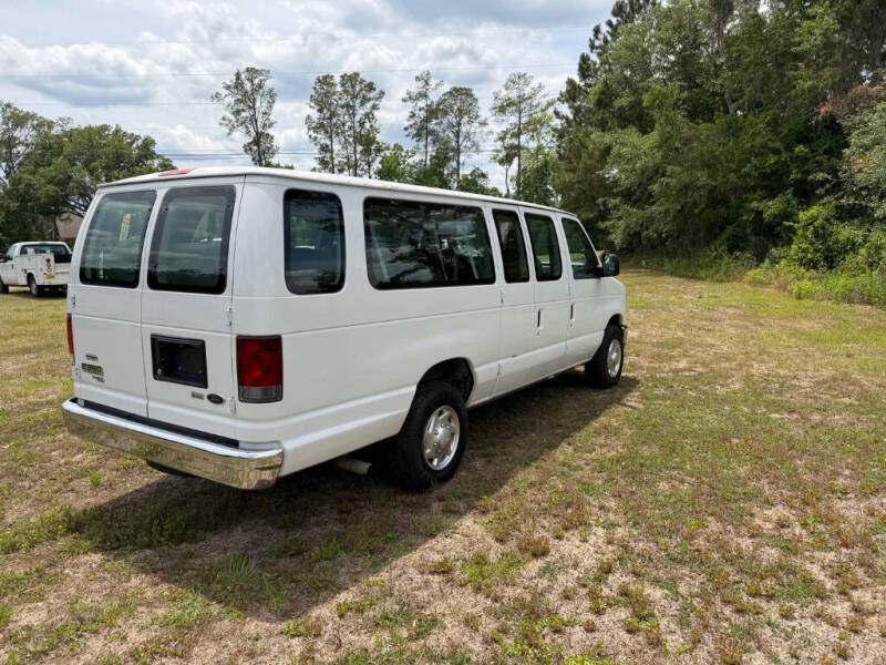 2013 Ford E-Series E-350 SD XLT