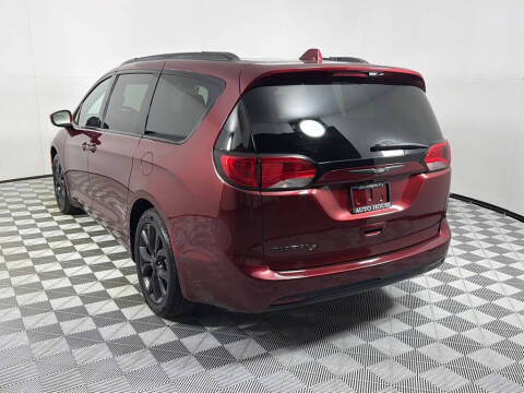 2019 Chrysler Pacifica Touring L Plus