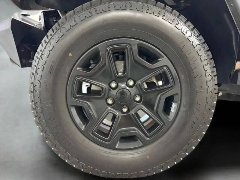 2017 Jeep Wrangler Willys Wheeler
