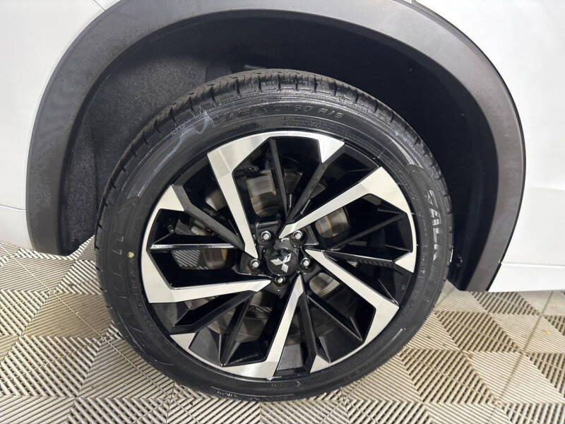 2023 Mitsubishi Outlander PHEV SEL