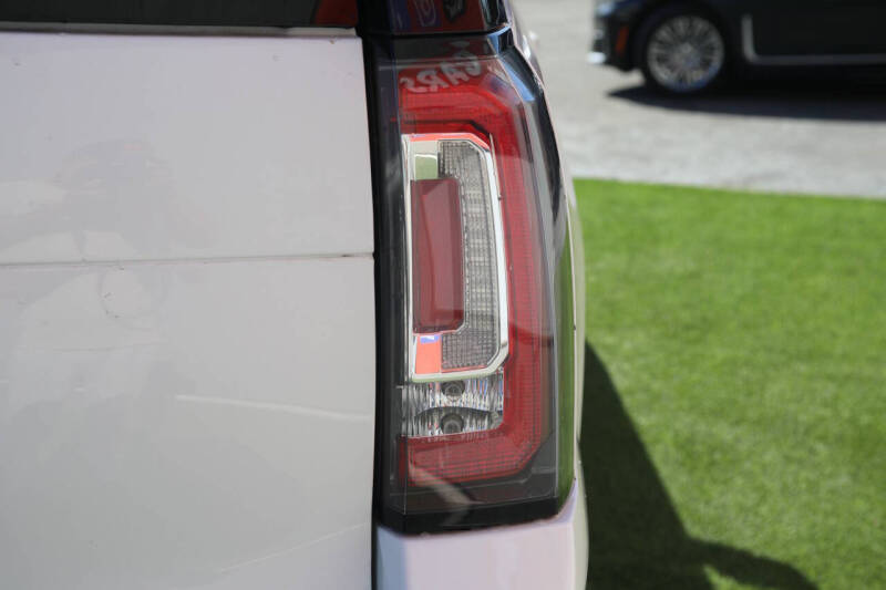 2019 GMC Yukon XL SLT