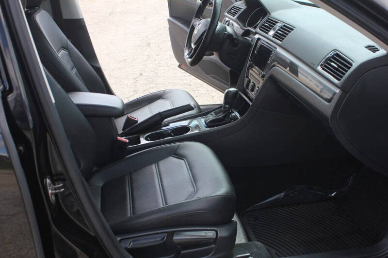 2016 Volkswagen Passat