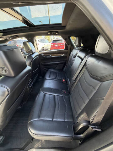 2017 Cadillac XT5 Platinum