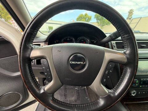 2011 GMC Yukon Denali