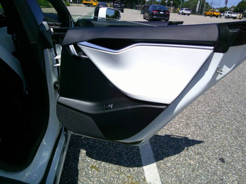 2017 Tesla Model S