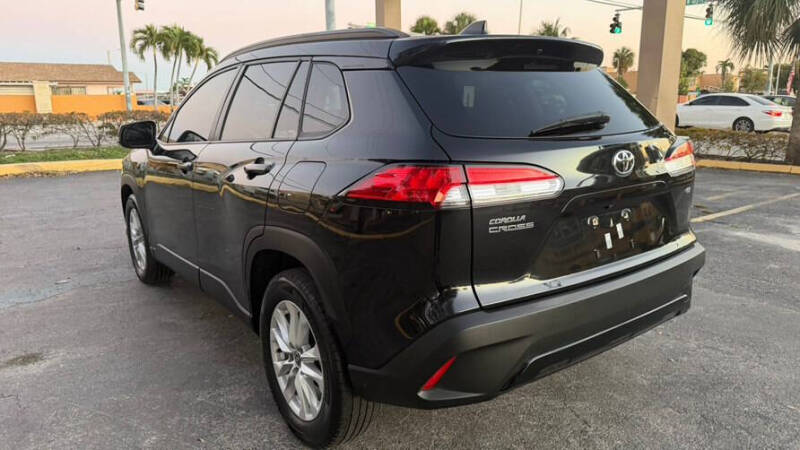 2022 Toyota Corolla Cross LE