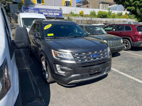 2017 Ford Explorer