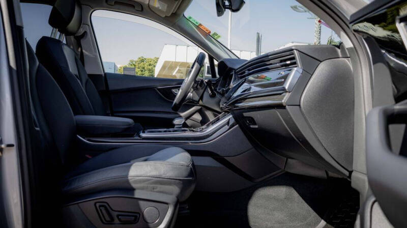 2022 Audi Q7 quattro Premium 55 TFSI