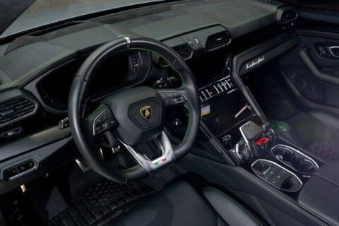 2022 Lamborghini Urus