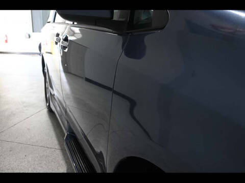 2013 Toyota Sienna LE Mobility 7-Passenger