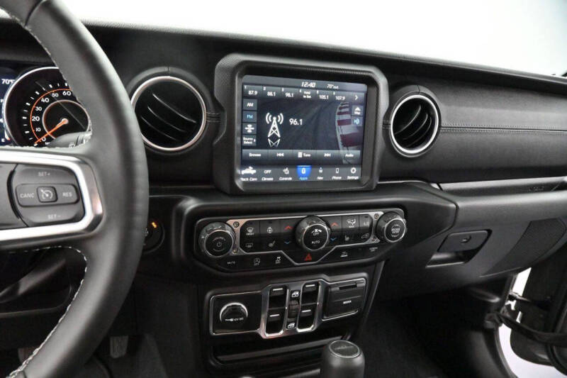 2022 Jeep Gladiator Overland
