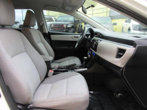 2016 Toyota Corolla LE