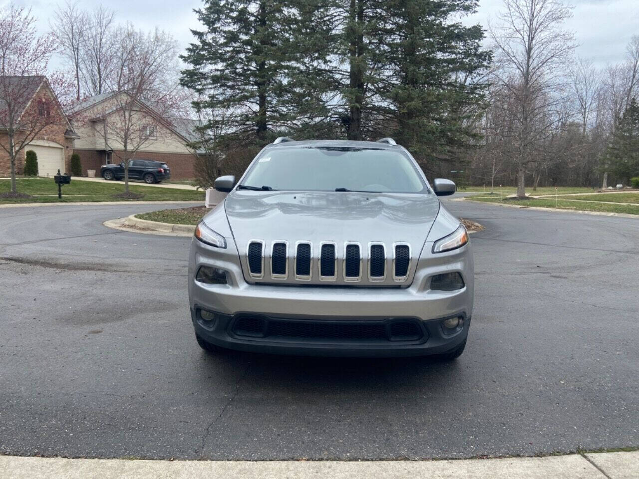 2016 Jeep Cherokee for sale at ZAKS AUTO INC in Detroit, MI