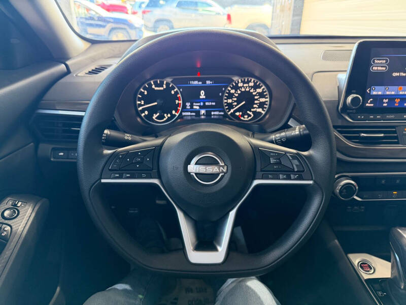 2024 Nissan Altima 2.5 SV