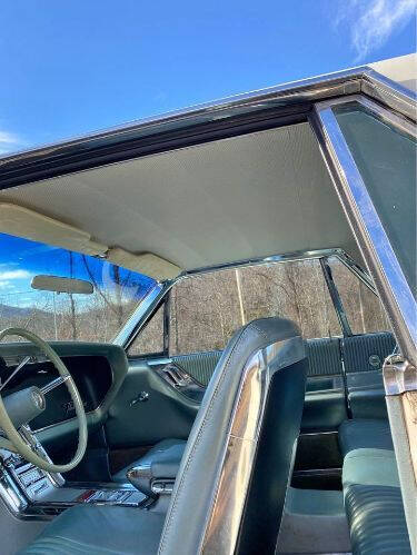 1964 Ford Thunderbird