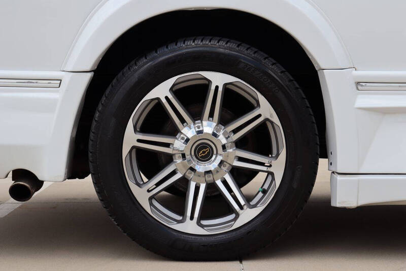 2017 Chevrolet Express 2500