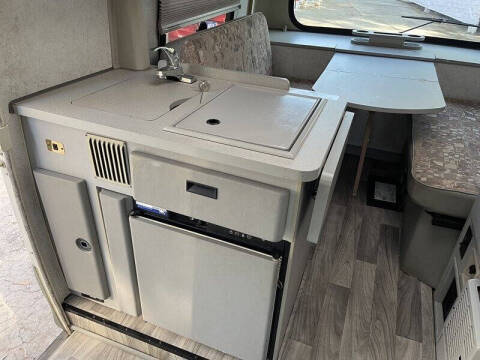 2002 Winnebago Rialta