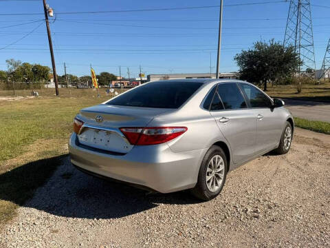 2017 Toyota Camry LE