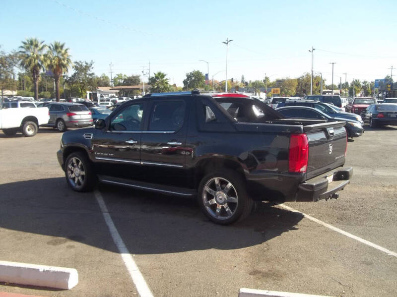 2007 Cadillac Escalade EXT Base photo 11