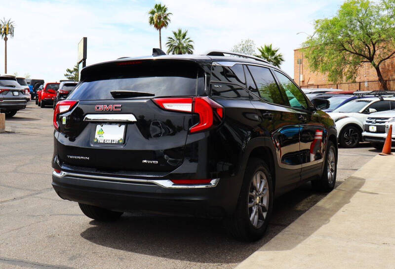 2023 GMC Terrain SLT