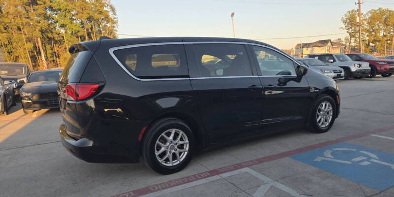 2017 Chrysler Pacifica Touring