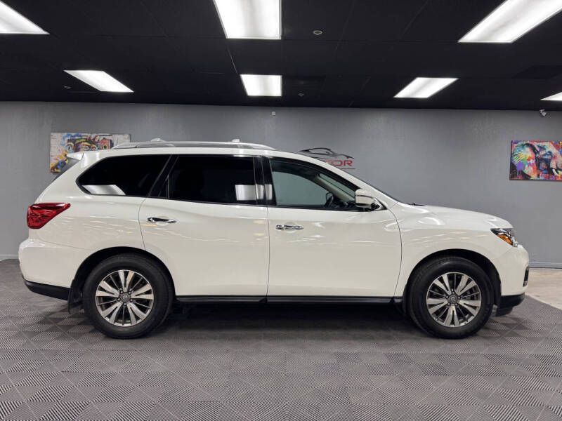 2019 Nissan Pathfinder S