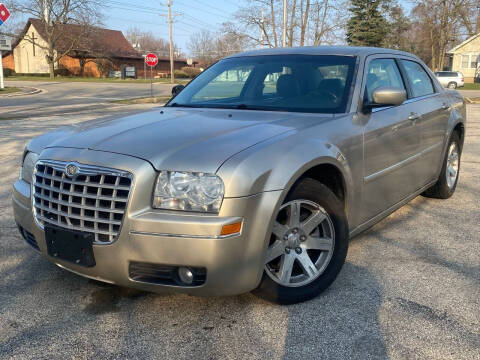 2006 Chrysler 300 for sale at Car Castle in Zion IL