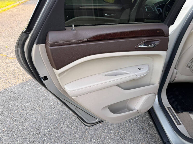2010 Cadillac SRX Luxury Collection
