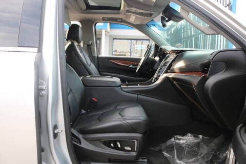 2016 Cadillac Escalade ESV Luxury Collection