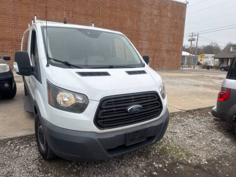 2018 Ford Transit for sale at Best Deal Motors in Saint Charles MO