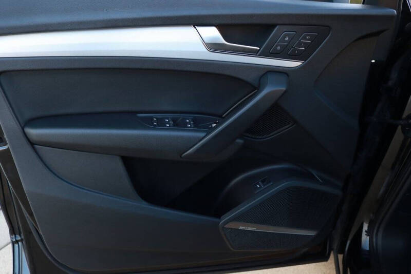 2019 Audi Q5 quattro Prestige 45 TFSI