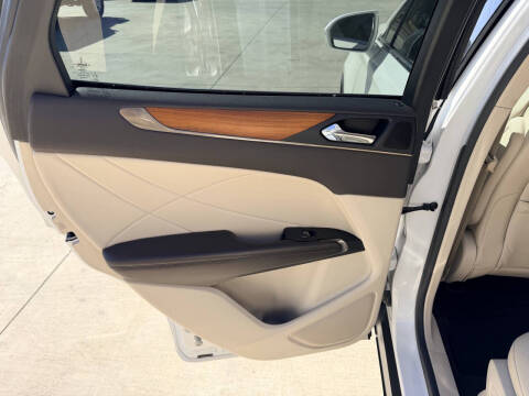 2017 Lincoln MKC Select