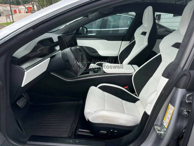 2025 Tesla Model S Plaid
