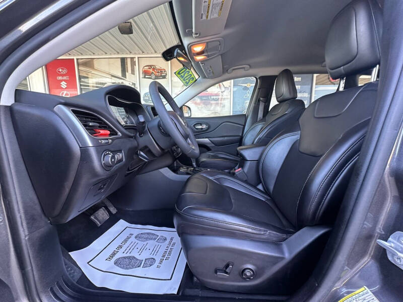 2020 Jeep Cherokee Altitude