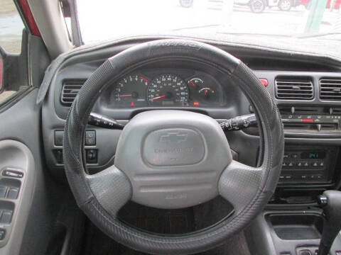 2003 Chevrolet Tracker