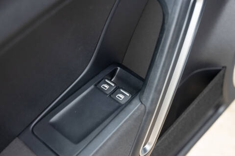 2012 Volkswagen Beetle