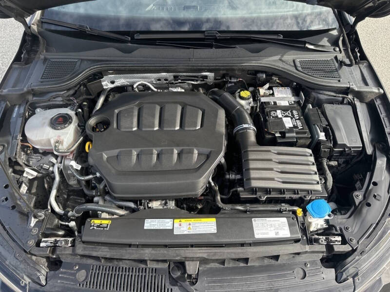 2024 Volkswagen Golf GTI SE