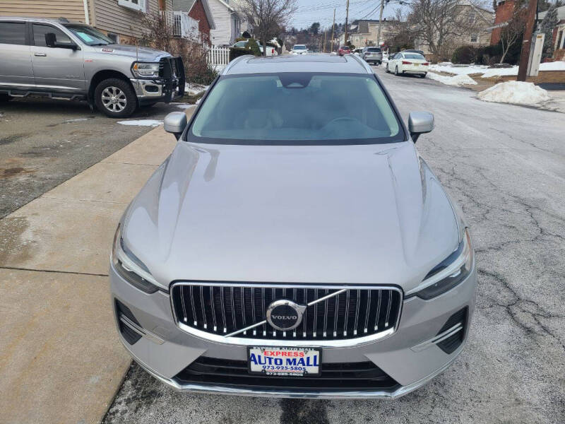 2023 Volvo XC60 B5 Plus Bright Theme