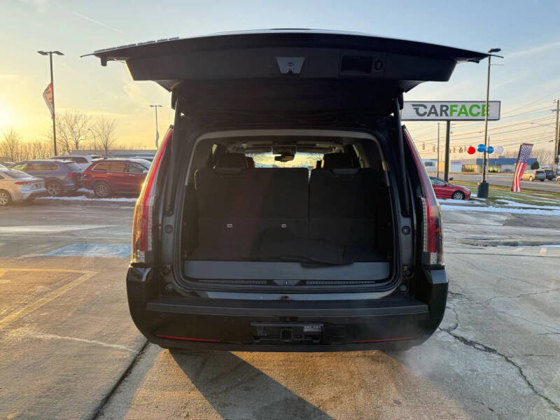 2016 Cadillac Escalade Luxury Collection